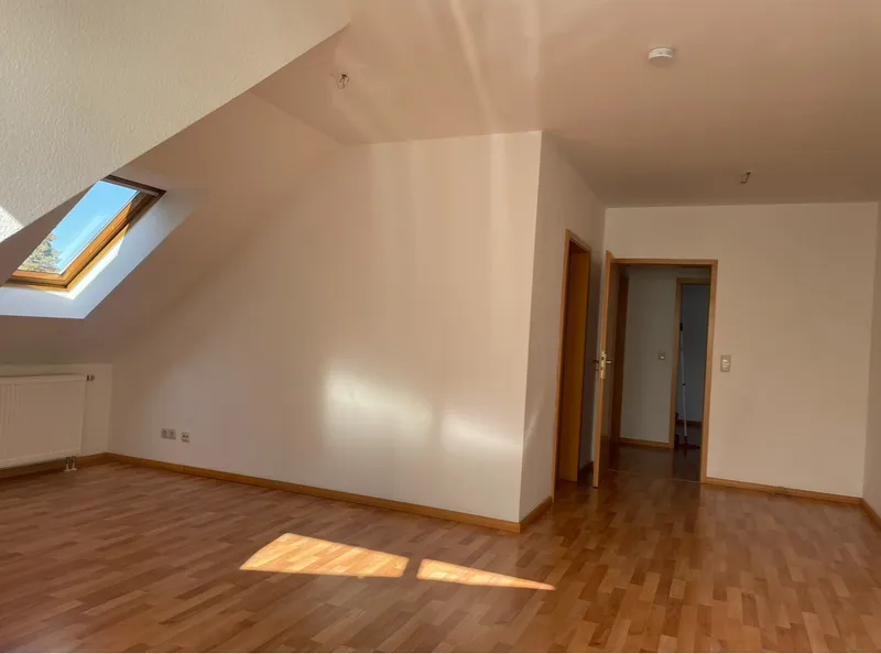 Stilvolle 2-Zimmer-Dachgeschosswohnung mit Balkon in Berlin Französisch Buchholz (Pankow) — photo 1